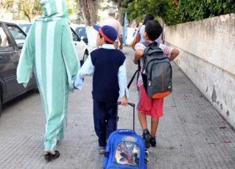 المجلس الوطني لحقوق الإنسان يحذر من كلفة الإضرابات على التلاميذ