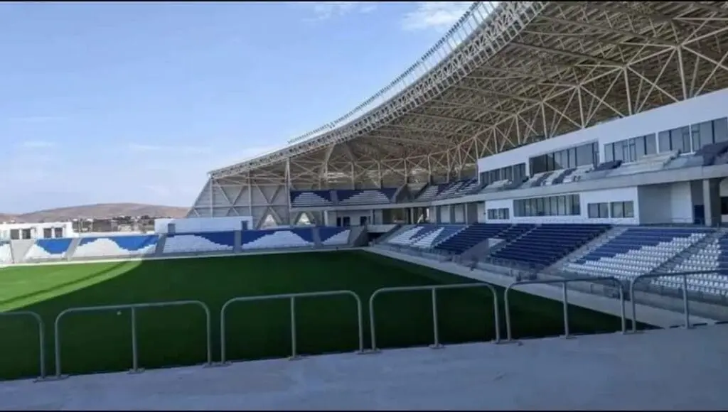 جماهير شباب الحسيمة تعلن استعدادها لتشجيع اتحاد طنجة