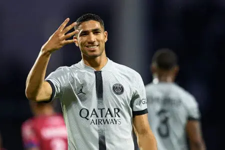 أشرف حكيمي يتألق ضمن قائمة أفضل الممررين في الدوريات الكبرى