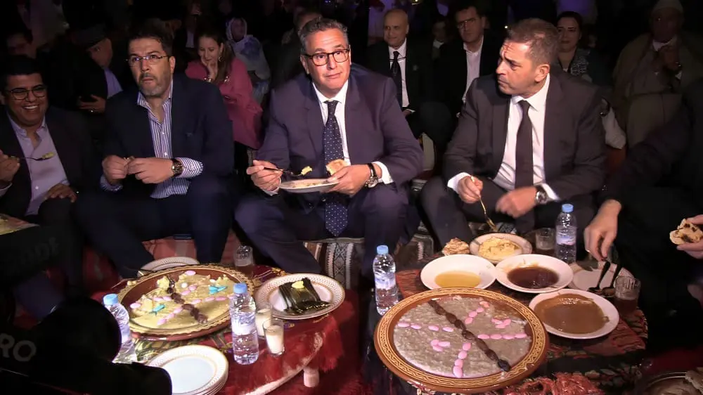 الحكومة تبرم صفقة غامضة لترجمة وثائقها إلى “الأمازيغية”