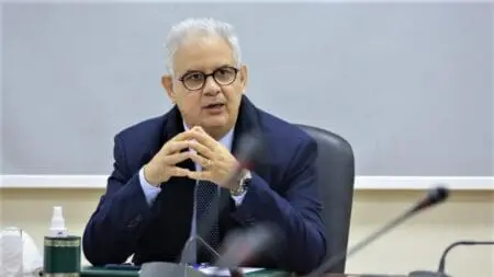 بركة يطيح بمديرة الموارد البشرية بعد تسريب النظام الأساسي