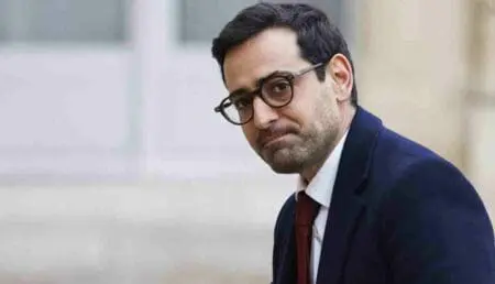 وزير الخارجية الفرنسي يراهن على تذويب جبل الجليد بين باريس والرباط