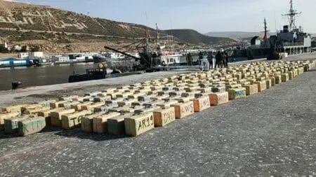 احباط عملية تهريب “شحنة ضخمة” من المخدرات في أكادير