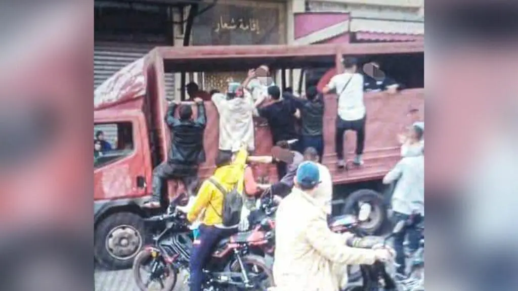 انقطاع الماء بمراكش يخلق حوادث نهب ويرفع أثمنة القنينات