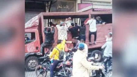 انقطاع الماء بمراكش يخلق حوادث نهب ويرفع أثمنة القنينات