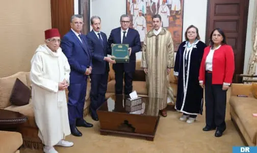 تمهيدا لرفعها للملك..لجنة المدونة تسلم مقترحاتها لرئيس الحكومة