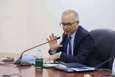 في عز الجفاف..وزارة بنموسى تشجع التلاميذ على ممارسة الكولف