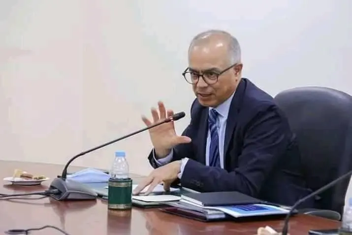 في عز الجفاف..وزارة بنموسى تشجع التلاميذ على ممارسة الكولف