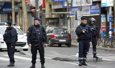 محاكمة مؤثرين جزائريين بتهمة التحريض على العنف عبر “تيك توك” في فرنسا