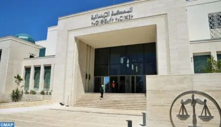 “بلطجة” ومداهمات لشقق سكنية بمرتيل بعد وضع شكاية في “الثلاجة”