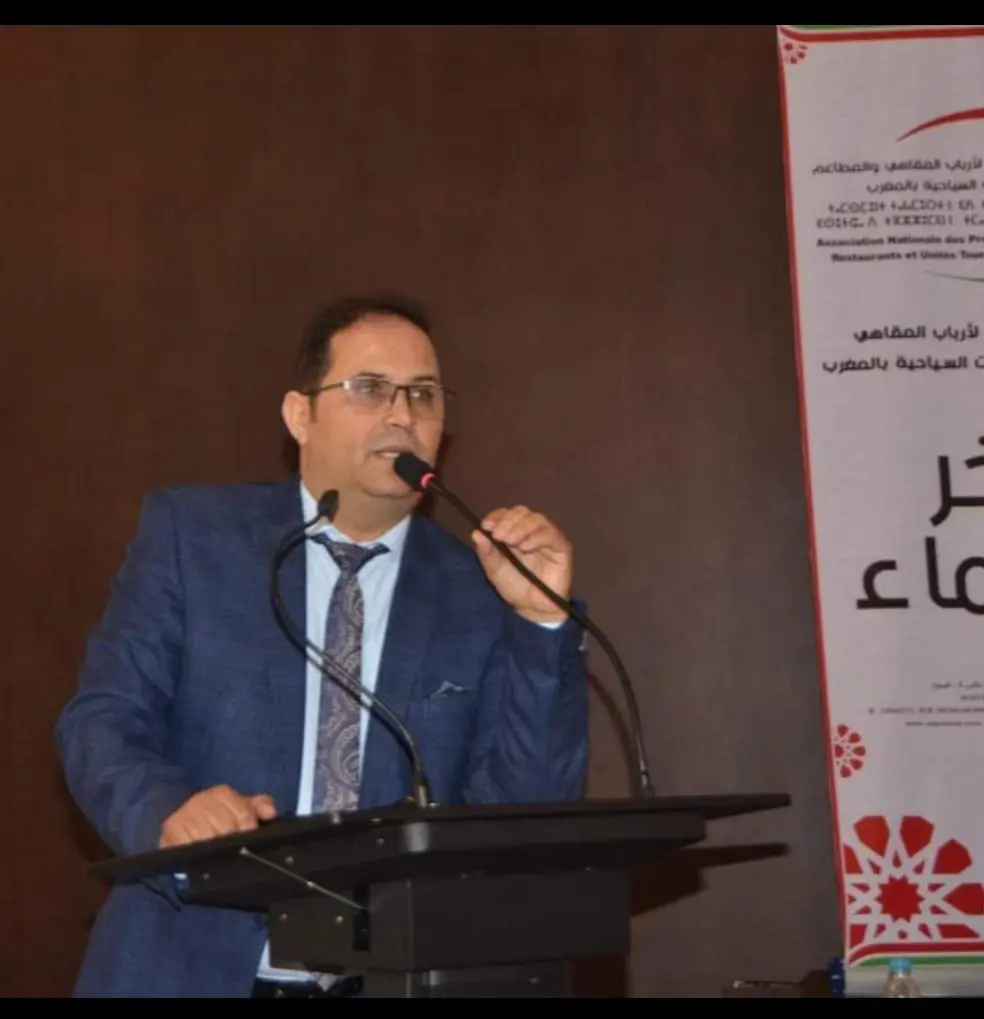 رئيس جامعة أرباب المقاهي والمطاعم:”لم نتخذ أي قرار بالزيادة في الأسعار”