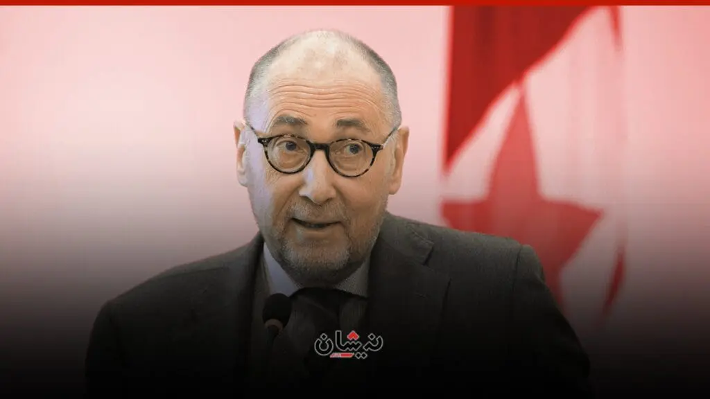 سفير فرنسي سابق بالجزائر: “ماكرون فضل الجزائر على المغرب وشعر الآن بفشل خياره”
