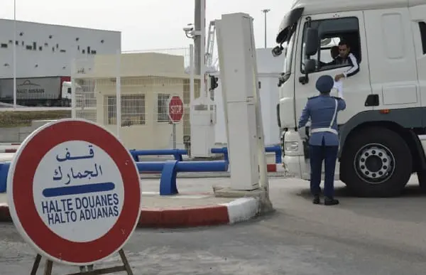 بعد معاناة طويلة للسائقين.. جمارك طنجة المتوسط تعتمد توقيت عمل على مدار 24 ساعة
