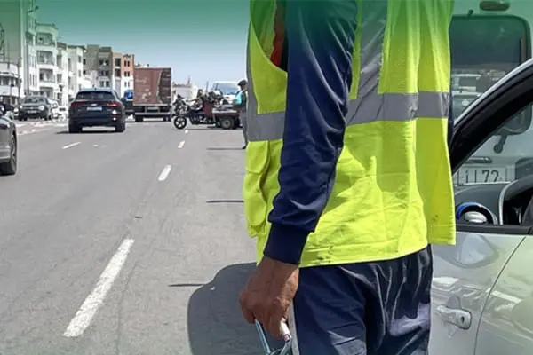حقوقيون يطالبون بوضع حد لمضايقات حراس السيارات في أكادير