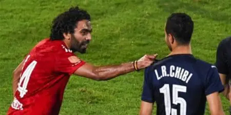 بعد صفعه لمدافع مغربي..الشحات لاعب الأهلي المصري مهدد بالحبس
