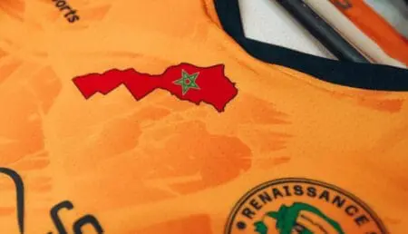 قمصان نهضة بركان تحظى بإقبال واسع عقب الأزمة مع الجزائر