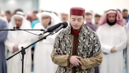 تتويج المغربي إلياس حجري بلقب القارئ العالمي للقرآن