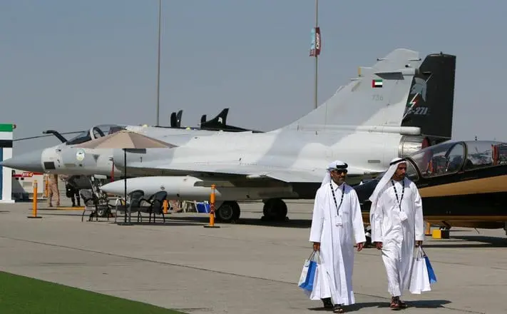فرنسا توافق على تفويت الإمارات 30 طائرة ميراج متطورة للمغرب