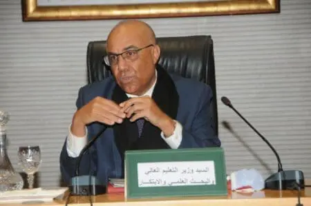 أساتذة يطالبون “ميراوي” بكشف مصير “سرقة علمية”