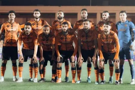 نهضة بركان ينتزع تأهلا مثيرا إلى نصف نهائي “الكاف”