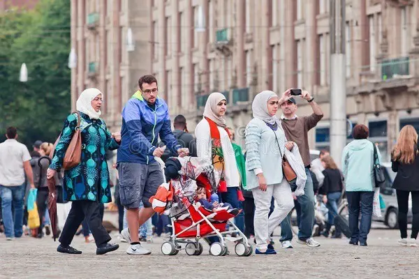 تحول ديني في هولندا.. المسلمون يزدادون والأديان الأخرى تتراجع