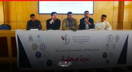 طلبة الطب..الأزمة وصلت مرحلة “خطيرة” ولا نريد خوض معركة “كسر عظام” مع الوزارة