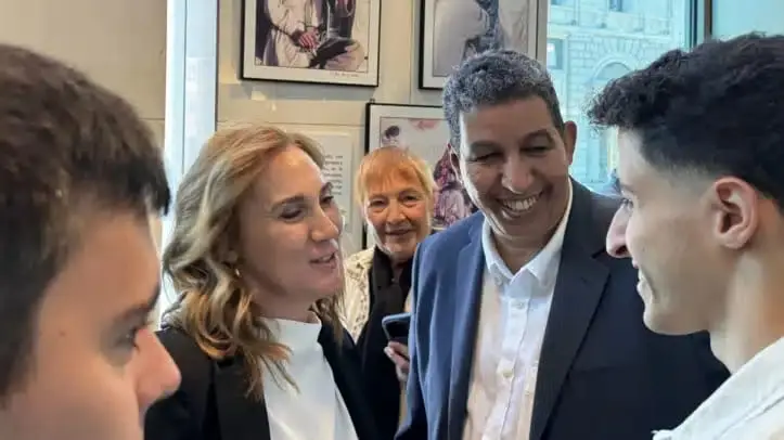 حزب “سومار” يبدأ الحملة الانتخابية الأوروبية بلقاء مع البوليساريو