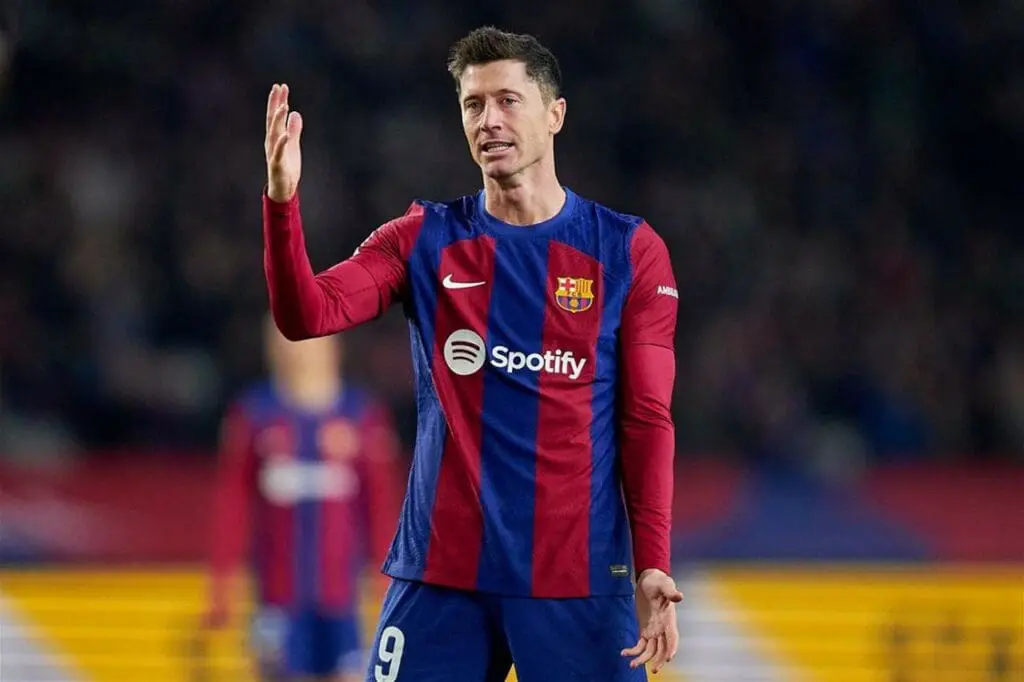 برشلونة يسعى للتخلص من ليفاندوفسكي لهذا السبب
