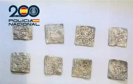 توقيف إيطالي وإسباني متهمين بتهريب قطع نقدية تاريخية من المغرب إلى إسبانيا