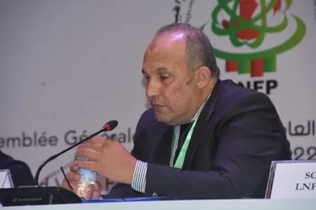 بلقشور يدعم نفسه في اجتماع العصبة الاحترافية