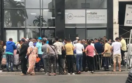 ارتفاع تكاليف مواعيد التأشيرات يرهق المغاربة