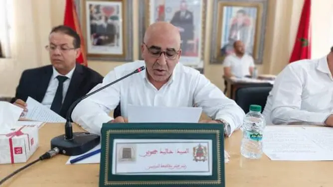 انتقادات تلاحق رئيس مقاطعة بفاس بعد تغييره اسم شارع تاريخي باسم والده