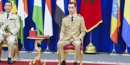 ولي العهد يترأس حفل تخرج للدفاع والأركان بالقنيطرة