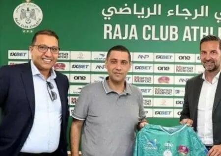 عادل هلا يقود الرجاء مؤقتا خلفا لبودريقة