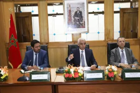 آيت الطالب يعلن إحالة اتفاق الجمعة مع النقابات على أخنوش