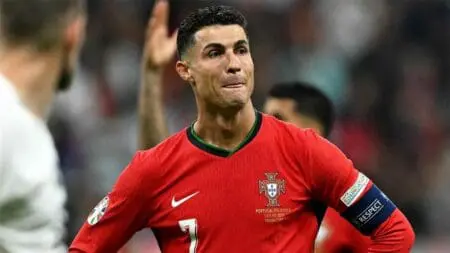 رونالدو يتحدث عن اعتزاله وامكانية توجهه لعالم التدريب