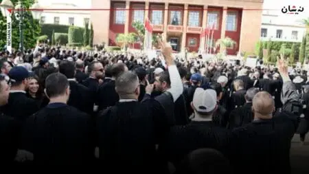 بعد وساطة برلمانية.. اتفاق على “مأسسة الحوار” ينهي الأزمة بين المحامين ووهبي