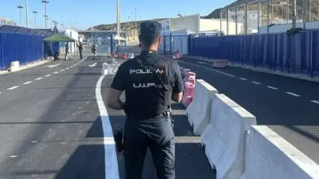 جنرال إسباني يُحذر من تآكل السيطرة على سبتة ومليلية لفائدة المغرب