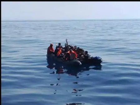 الأمن يُطيح بعناصر شبكة للهجرة ويضبط زوارق بضواحي طنجة