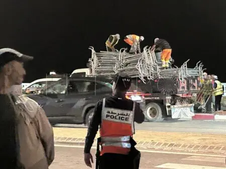 سلطات الفنيدق تطوّق شواطئ المدينة القريبة من سبتة