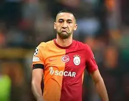 هل يغادر زياش غلطة سراي التركي؟