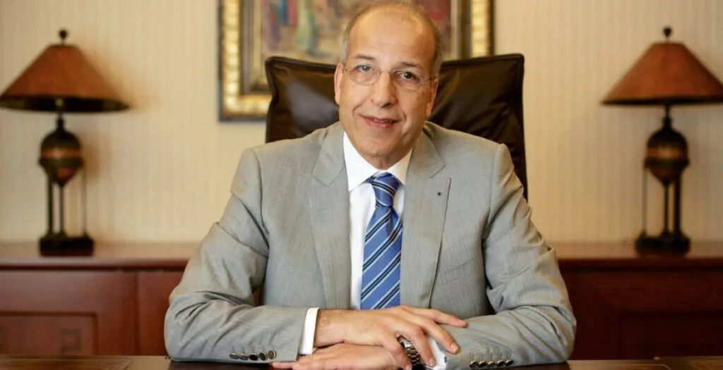 مصرف ليبيا المركزي يتوقف عن العمل بعد اختطاف أحد موظفيه محافظ المصرف الليبي المركزي الصديق الكبير