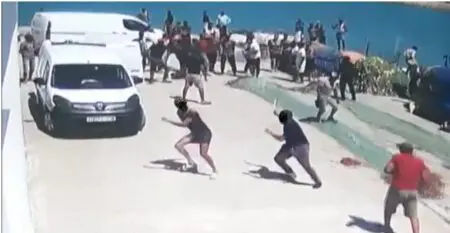 ميناء أصيلة.. المهنيون يستنكرون “تغول الزطاطة” ويراسلون والي أمن طنجة