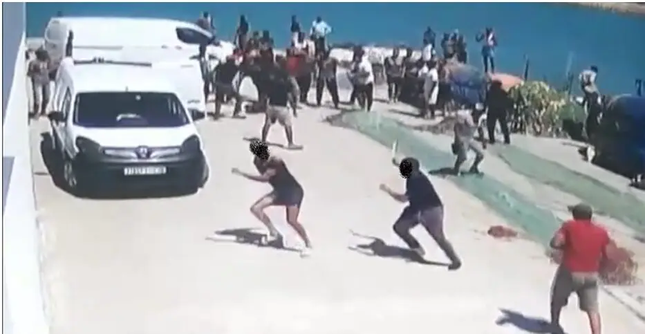 ميناء أصيلة.. المهنيون يستنكرون “تغول الزطاطة” ويراسلون والي أمن طنجة
