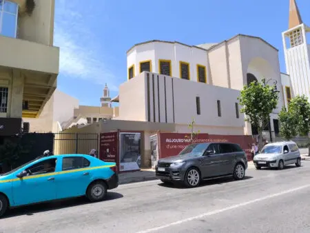 “إل باييس” تنقل تفاصيل النزاع بين مدرسة خاصة إسبانية والكنيسة في طنجة