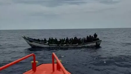 إنقاذ 67 مهاجرًا في قارب في المحيط الأطلسي انطلق من نواكشوط بينهم 4 مغاربيين