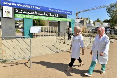 الميراوي “يبتز” طلبة الطب والصيدلة بالسويسي بورقة “السكن الجامعي”