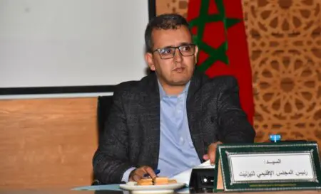 تيزنيت.. فعاليات مدنية تتهم المجلس الإقليمي بالتخلي عن النقل المدرسي "محمد الشيخ بلا" رئيس المجلس الاقليمي لتزنيت عن حزب الاحرار