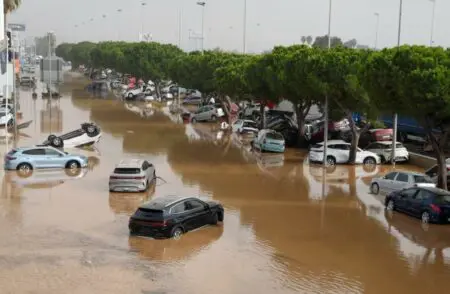 إشاعات في إسبانيا بعد عاصفة “دانا”.. إحداها أنها نتيجة برنامج جوي مغربي