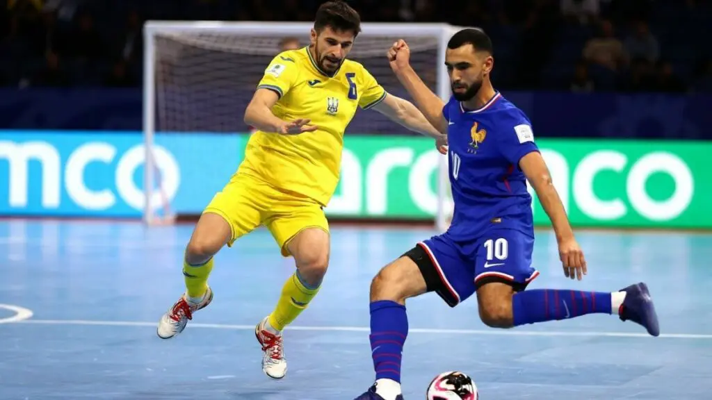 أوكرانيا تطيح بفرنسا في كأس العالم للفوتسال وتحتل المركز الثالث